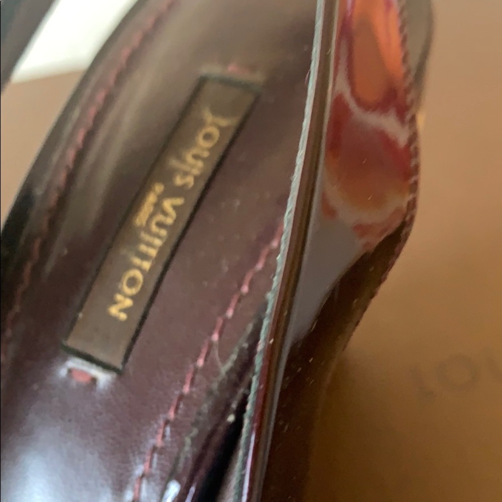 Shoes - Picture 4 of 4